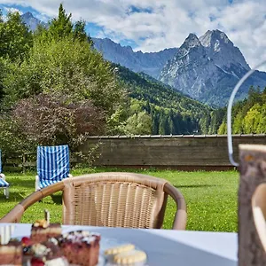 - Seehaus Riessersee Garmisch-Partenkirchen